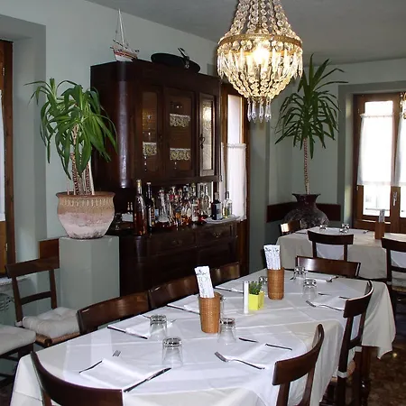 Bed & Breakfast Edelweiss 2*