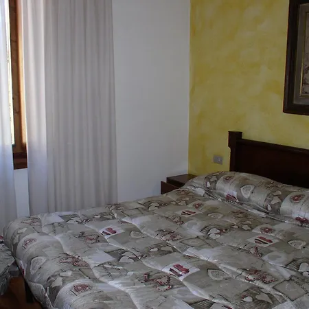 Bed and breakfast Edelweiss 2*