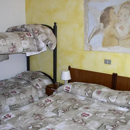 Bed & Breakfast Edelweiss 2*