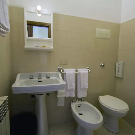 Edelweiss Bed & Breakfast 2*